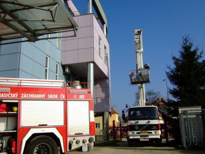 Požár a evakuace osob z objektu E.ON, České Budějovice, 30.3.2011 16