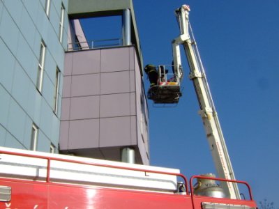 Požár a evakuace osob z objektu E.ON, České Budějovice, 30.3.2011 22