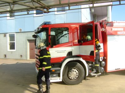 Požár a evakuace osob z objektu E.ON, České Budějovice, 30.3.2011 23