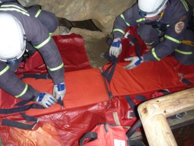 Taktické cvičení Chýnovské jeskyně, 23.4.2012 10