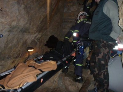 Taktické cvičení Chýnovské jeskyně, 23.4.2012 19