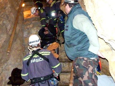 Taktické cvičení Chýnovské jeskyně, 23.4.2012 21