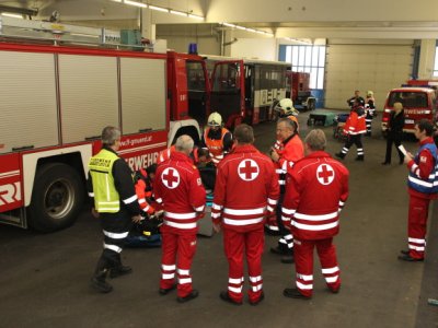 Gműnd - společné cvičení záchranných složek Dolního Rakouska a Zdravotnické záchranné služby JčK 9