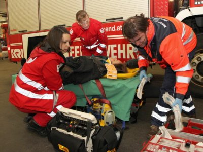 Gműnd - společné cvičení záchranných složek Dolního Rakouska a Zdravotnické záchranné služby JčK 23