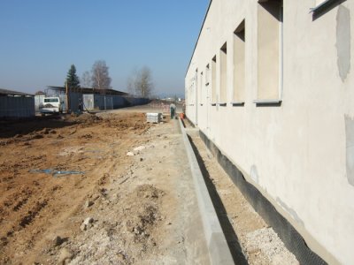 Stavba nové základny na letišti v Plané u ČB - Jižní strana 15