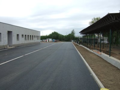 Stavba nové základny na letišti v Plané u ČB - Jižní strana 27