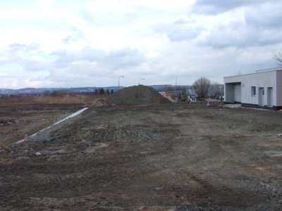 Stavba nové základny na letišti v Plané u ČB - Severní strana 26