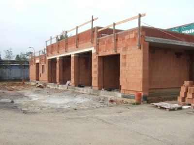 Stavba nové základny na letišti v Plané u ČB - Východní strana 12