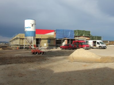 Stavba nové základny na letišti v Plané u ČB - Východní strana 15