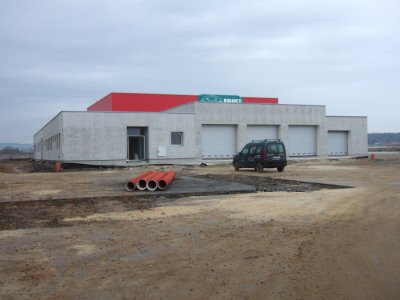 Stavba nové základny na letišti v Plané u ČB - Východní strana 19