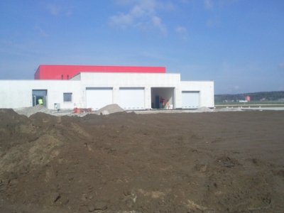 Stavba nové základny na letišti v Plané u ČB - Východní strana 30