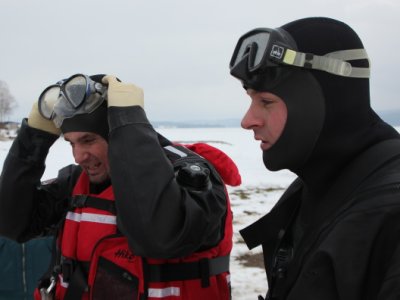 Dolní Vltavice, záchrana z ledu, 23.2.2012 20