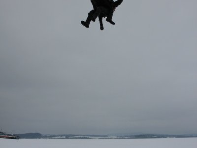 Dolní Vltavice, záchrana z ledu, 23.2.2012 25