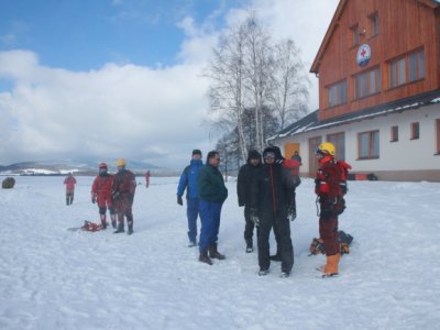 Lipno - nácvik záchrany ze zamrzlé vodní hladiny, 8.3.2013 19