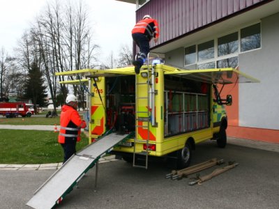 vozidlo ZZS JčK pro řešení následků mimořádných událostí