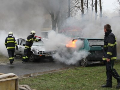 HZS-likvidace požáru automobilů