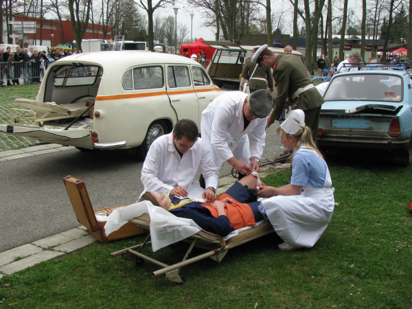 Mobil salon, 19. - 21.4 2013