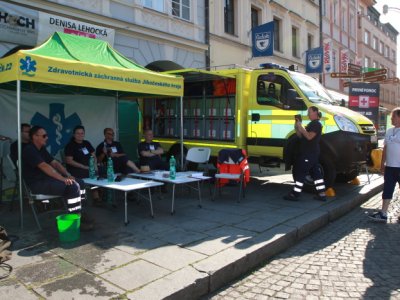 Vše připraveno, čekáme na start hlavního závodu
