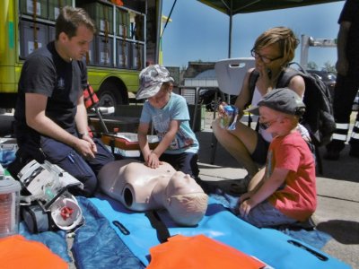 Záchranáři ZZS JčK se prezentovali na Dni otevřených dveří Letiště České Budějovice, 24.6.2017 17