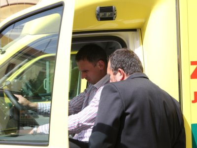 Vozový park záchranky se rozrostl o sedm nových sanitek, 12.5.2015 5