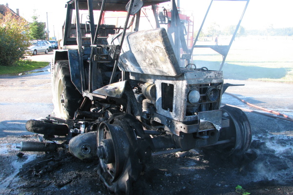 Zásah u střetu motocyklu a traktoru, 5.10.2008