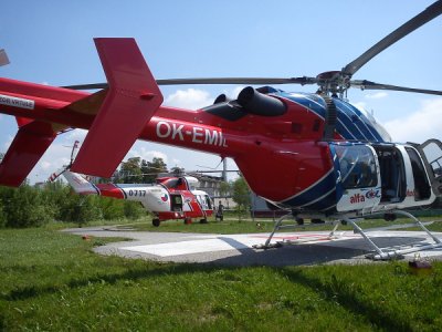 Setkání vrtulníků PZL Sokol a Bell 427 na heliportu Nemocnice Č. Budějovice, a.s., 20.5.2011 2