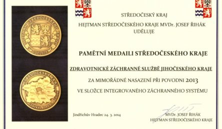 Hejtman středočeského kraje ocenil pomoc ZZS JčK při loňských povodních